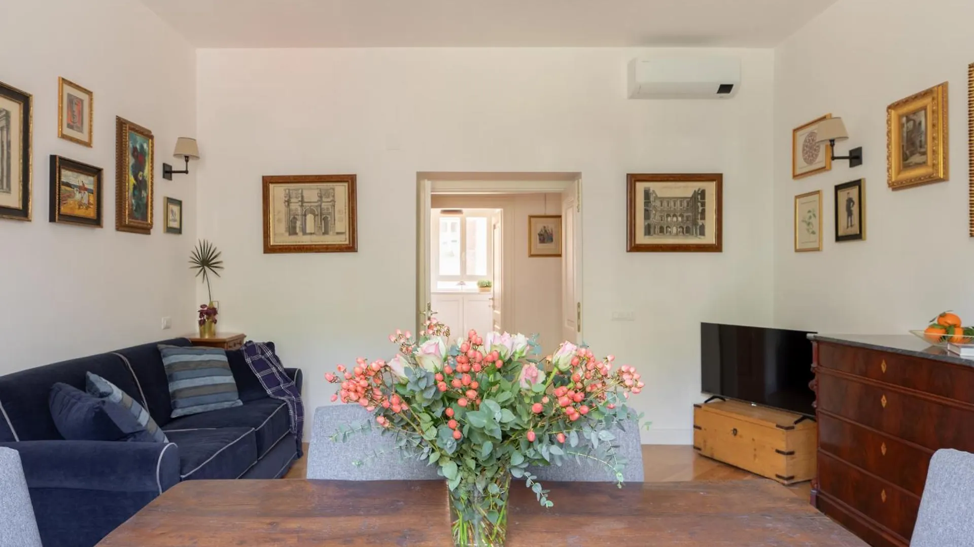Iflat Charming & Spacious Flat In Trastevere Rome Apartment
